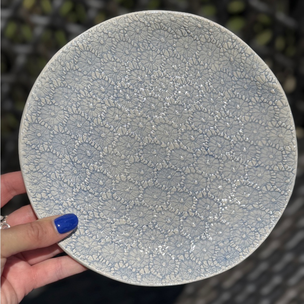 Frontgate (4) Lacy Handmade Side Plates - NWT